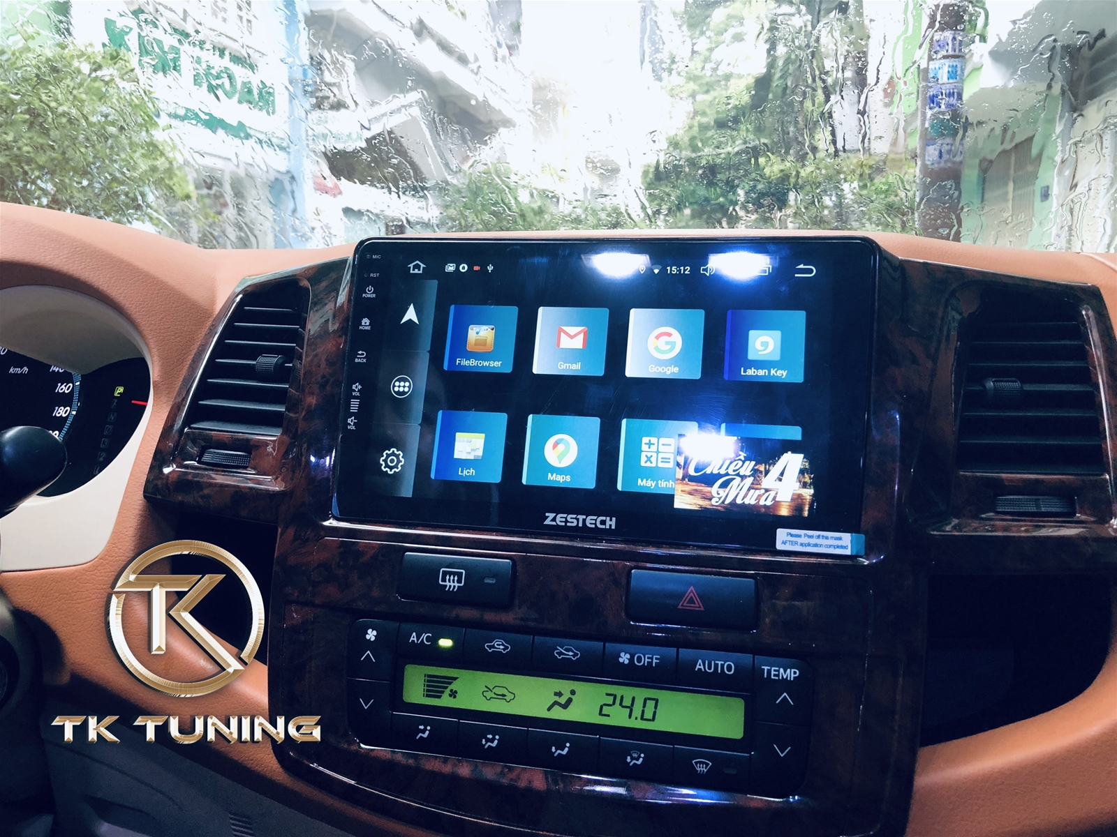 Màn Hình Dvd Zestech Z500 Cho Xe Hilux Tại Tphcm